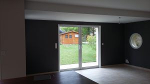 Peintre décorateur sur La Baule Pornichet Presqu‘île Guérandaise, Quellard peinture réalise vos travaux de peinture tels que ravalement de façades, peinture intérieure et extérieure, peinture boiseries, home staging, revêtement de sols, papier peint et entretien de toiture