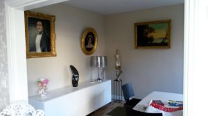Peintre décorateur sur La Baule Pornichet Presqu‘île Guérandaise, Quellard peinture réalise vos travaux de peinture tels que ravalement de façades, peinture intérieure et extérieure, peinture boiseries, home staging, revêtement de sols, papier peint et entretien de toiture