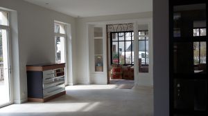 Peintre décorateur sur La Baule Pornichet Presqu‘île Guérandaise, Quellard peinture réalise vos travaux de peinture tels que ravalement de façades, peinture intérieure et extérieure, peinture boiseries, home staging, revêtement de sols, papier peint et entretien de toiture