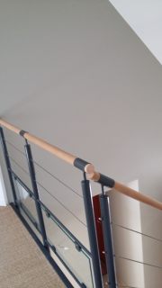 Peintre décorateur sur La Baule Pornichet Presqu‘île Guérandaise, Quellard peinture réalise vos travaux de peinture tels que ravalement de façades, peinture intérieure et extérieure, peinture boiseries, home staging, revêtement de sols, papier peint et entretien de toiture